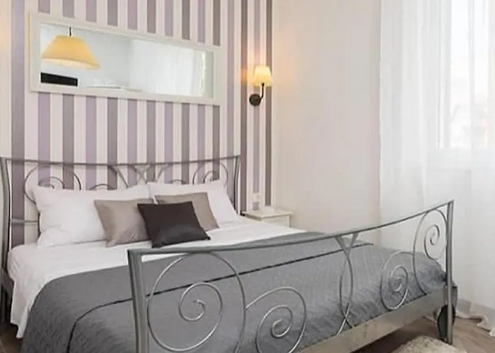 Apartment Centre Lex *