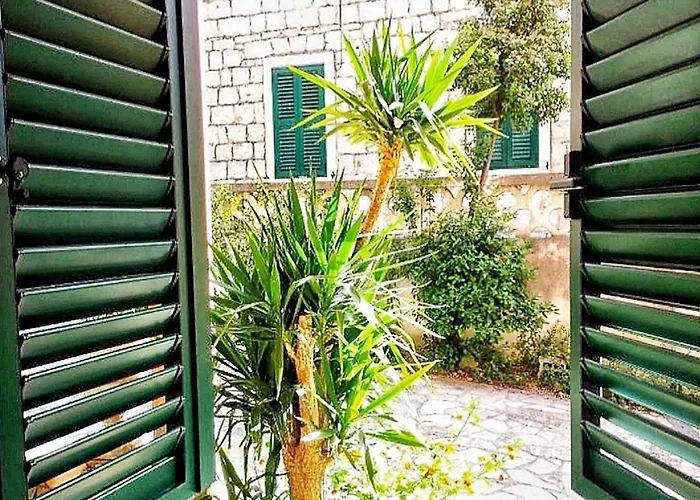 Apartment Centre Lex *